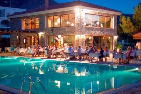 Joya Cyprus Mermaid Penthouse Apartment Agios Amvrosios  Экстерьер фото